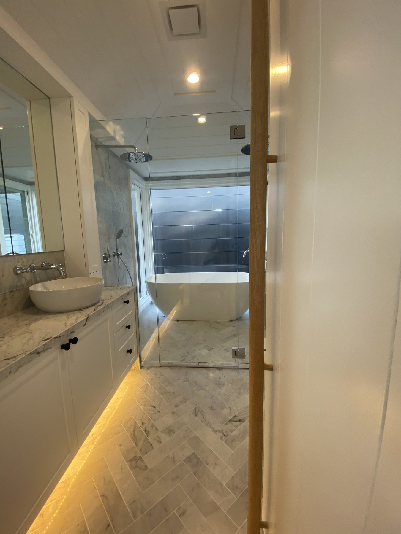 Ensuite and timber door