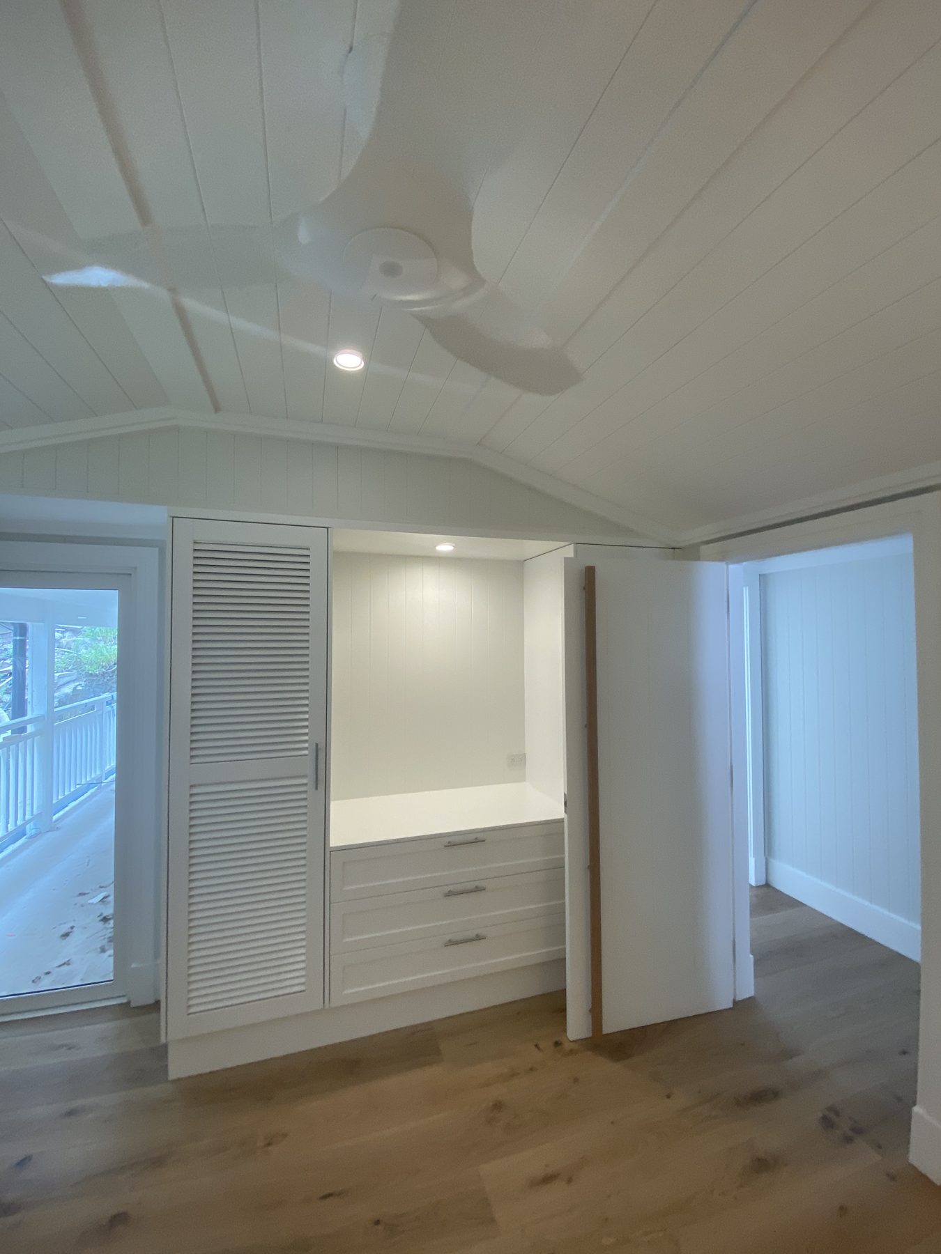 Bedroom storage joinery