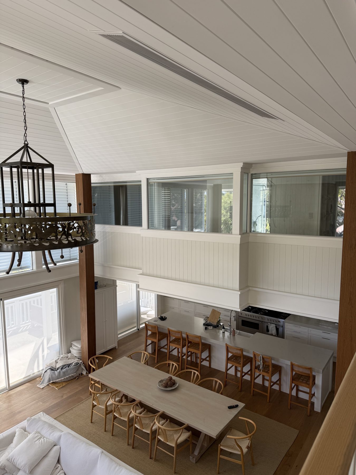 Upper void and ceiling